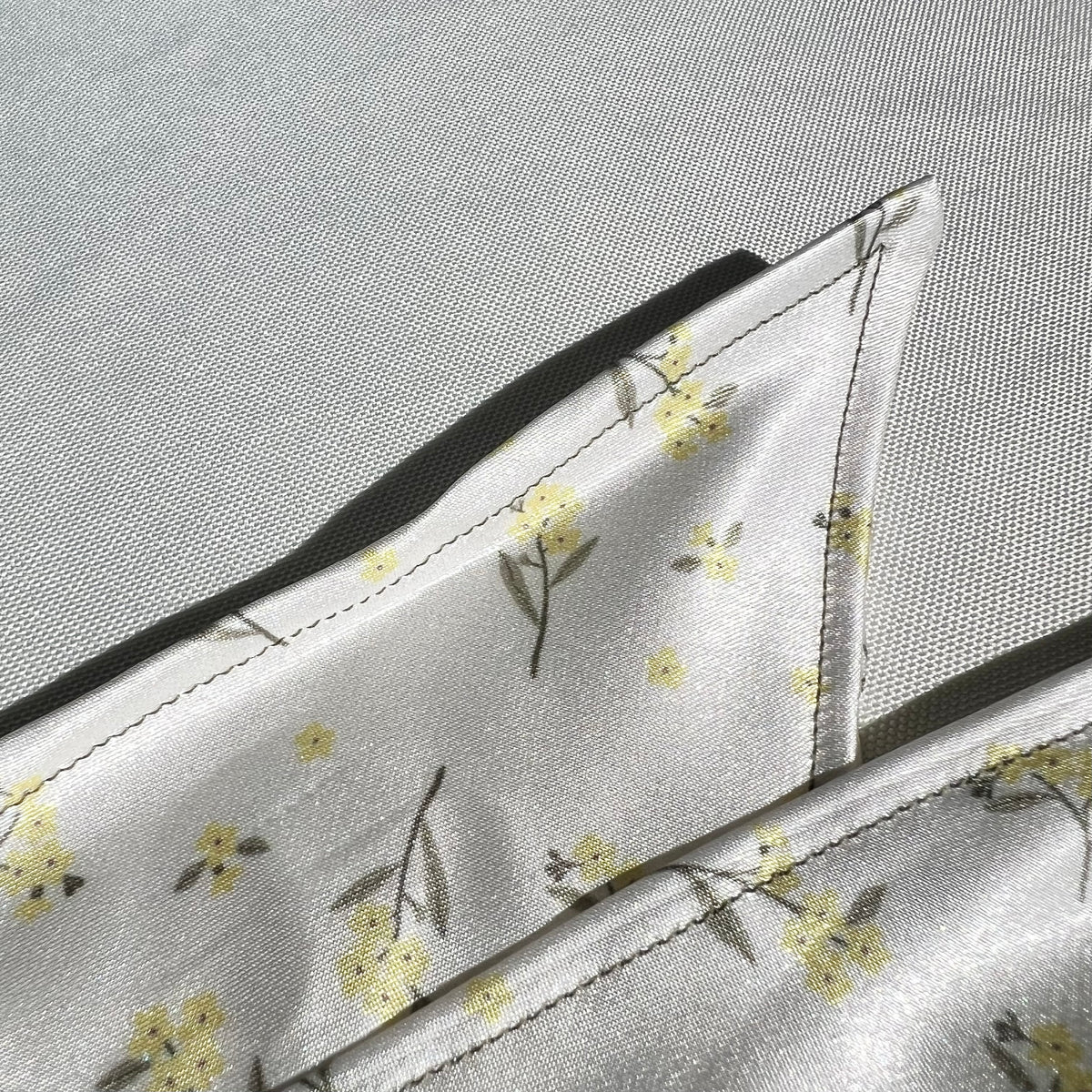 Daisy Triangle Scarf
