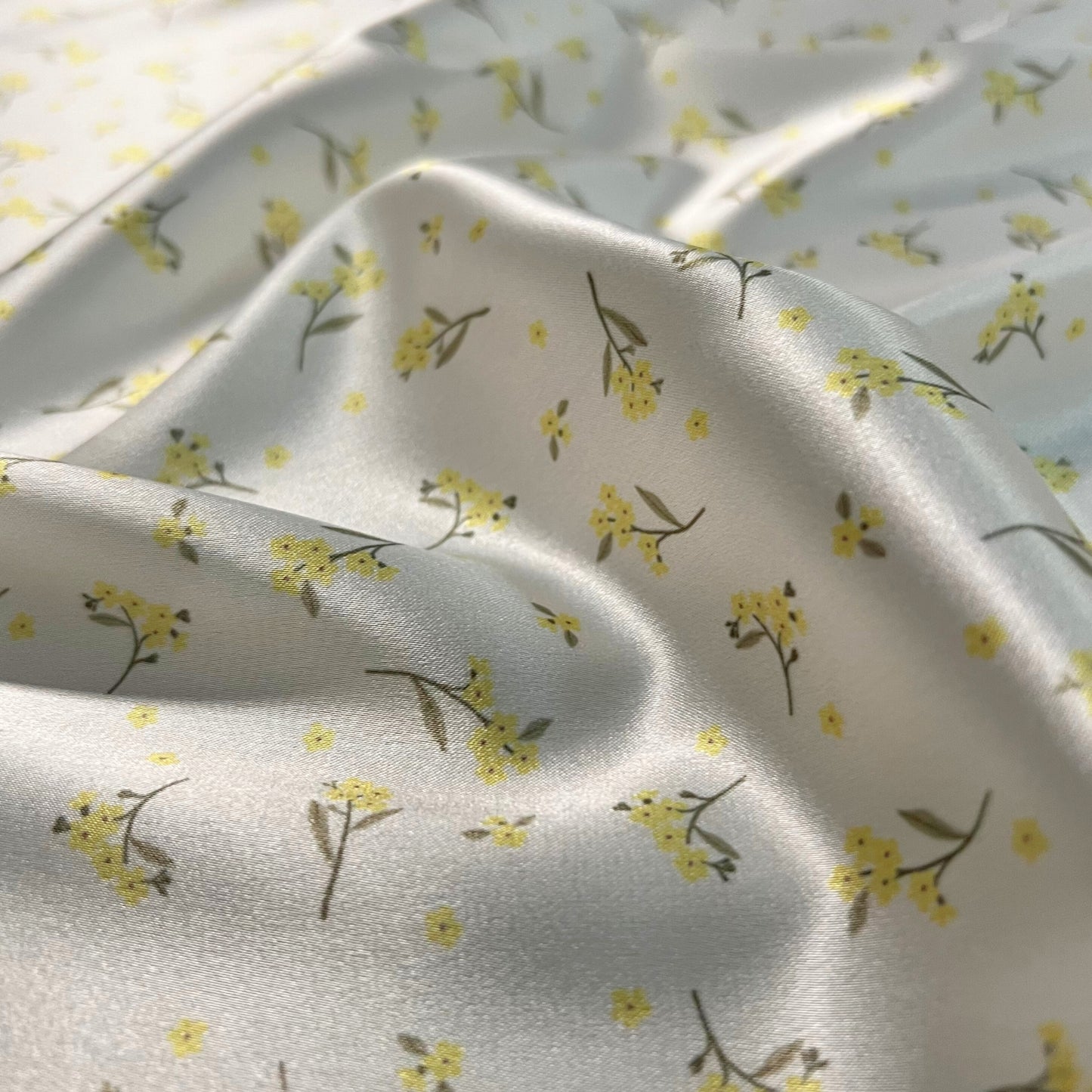Daisy Square Scarf
