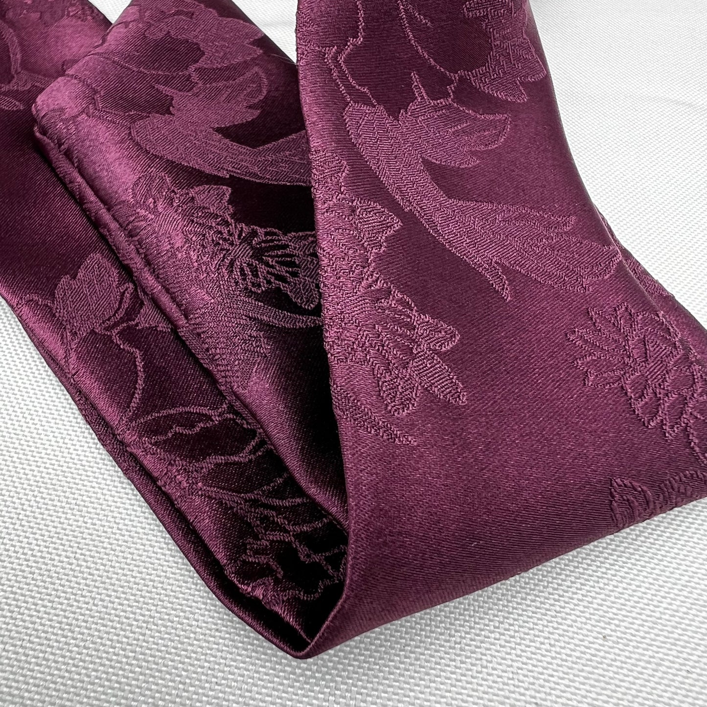 Plum Jacquard Slim Scarf